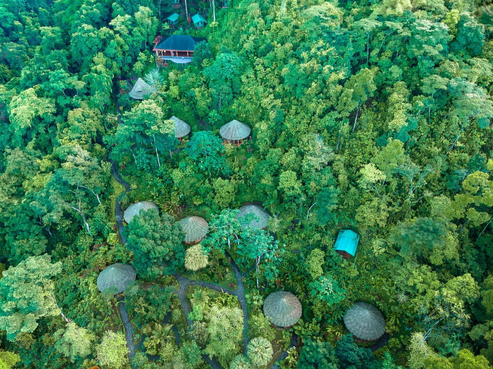 Luna Lodge Carate Dış mekan fotoğraf