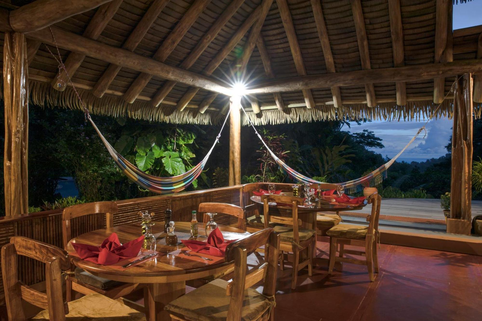 Luna Lodge Carate Dış mekan fotoğraf