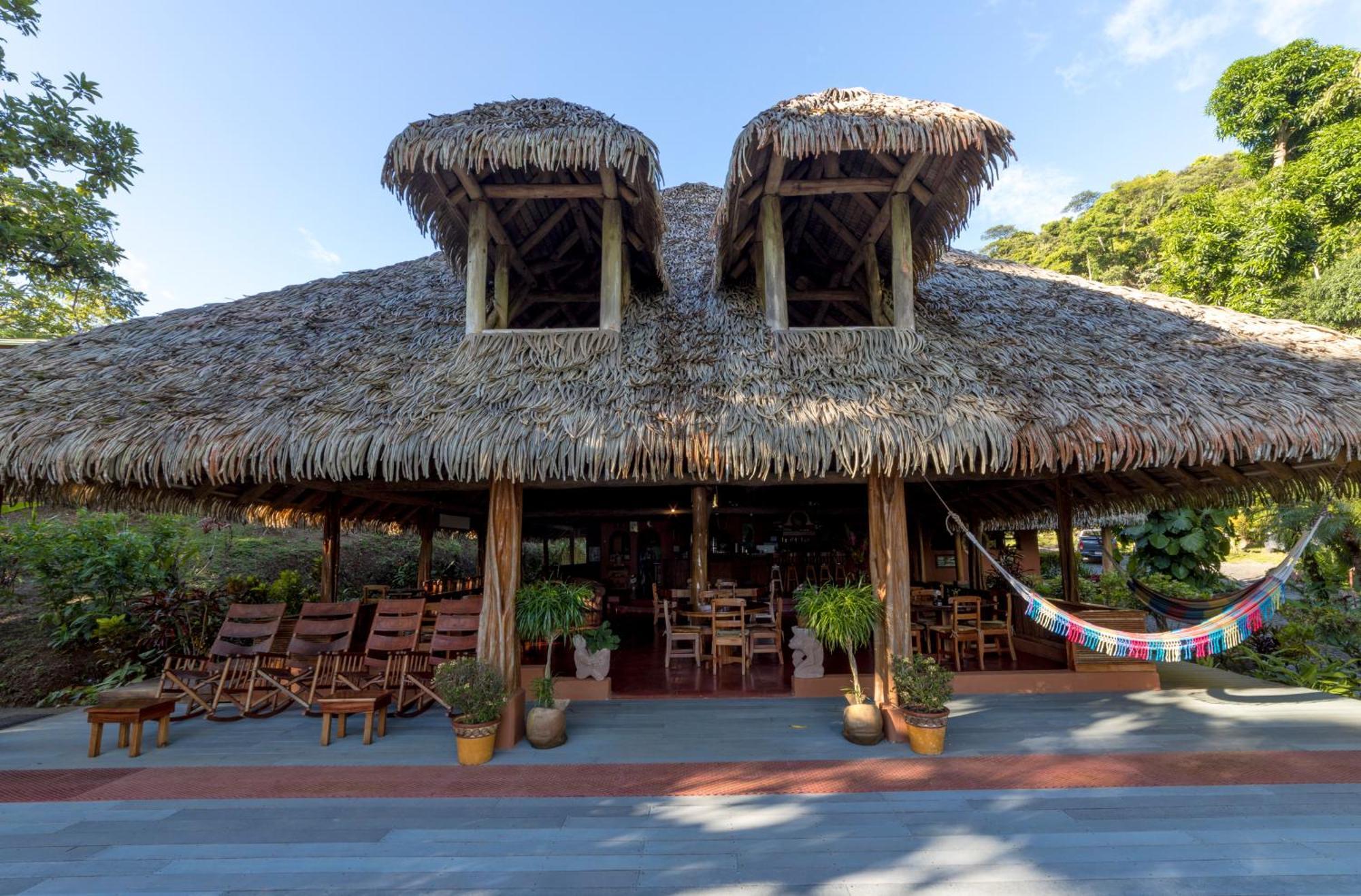 Luna Lodge Carate Dış mekan fotoğraf