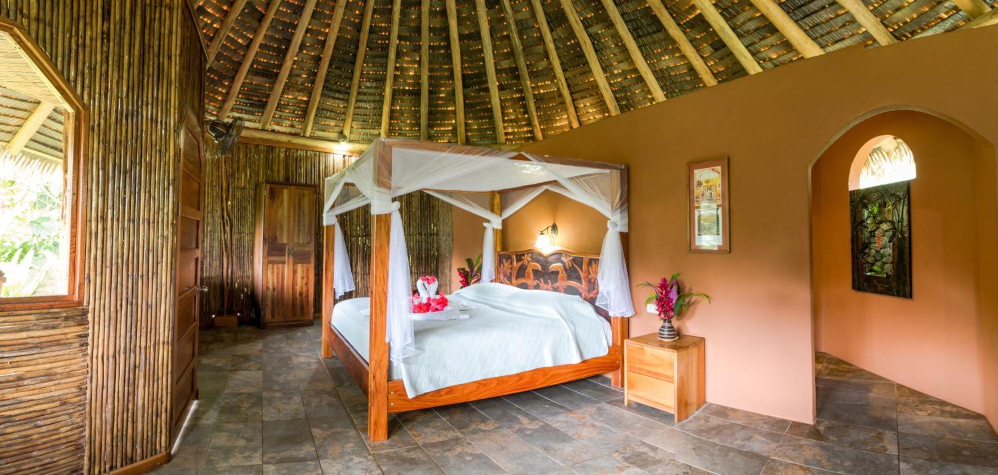 Luna Lodge Carate Dış mekan fotoğraf