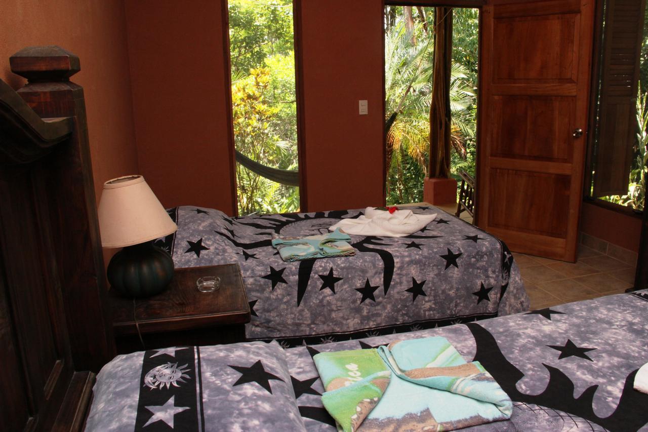 Luna Lodge Carate Oda fotoğraf
