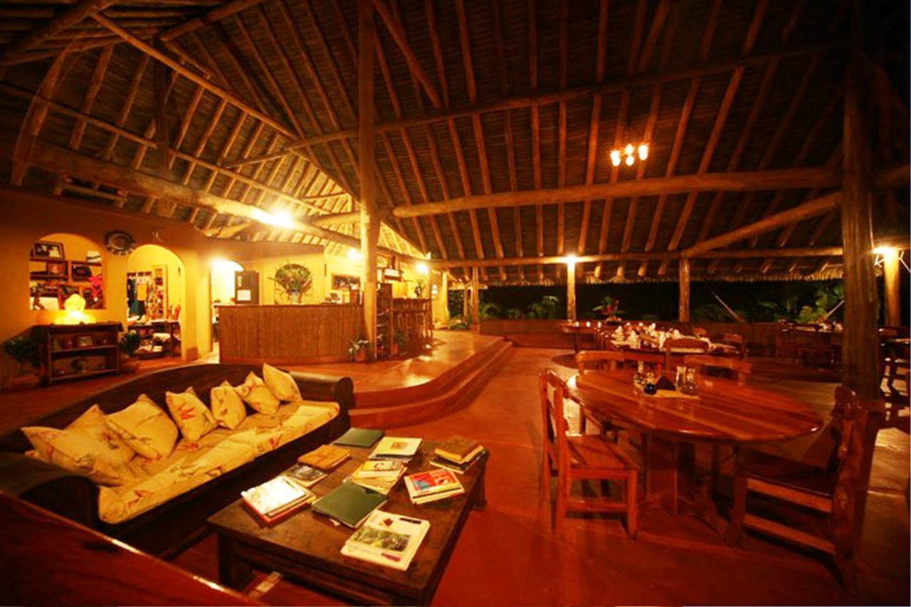 Luna Lodge Carate Dış mekan fotoğraf